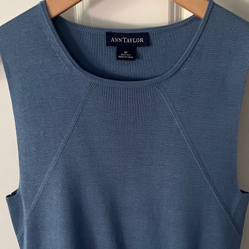 Ann Taylor Slate Blue 100% silk knit Camisole or shell sz medium - Picture 2 of 7